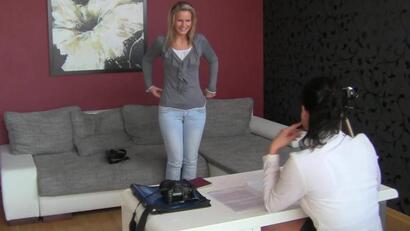 Casting lesbisk blondine Samantha