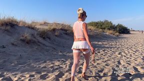 baisee et enculee par 2 voyeurs a la plage + bukkake: 19 ejacs voici pour ce...