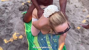 baisee et enculee par 2 voyeurs a la plage + bukkake: 19 ejacs voici pour ce...