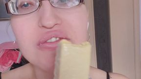 ASMR Eating Protein Bar No Sugar