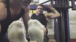 Bondage Submissive Hands Free Orgasmic Blowjob from Muscle Master with Facial