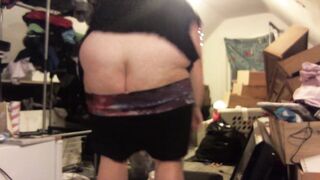 buttcrack putting clothes away