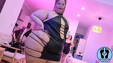 BBW GIRLS MAEQUIRA AND ERIS_BBW1 TEASING ALFXNOW FASHION SHOW