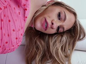 Khloe Kapri: Anal Pornstar Pickup In