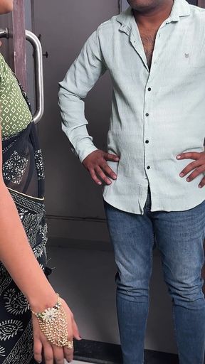 Soft! the Owner of the House Came to the House to Ask for a Feast, the Husband Touched the Man in the Bathroom, Took the Owner's Penis in the Pussy.