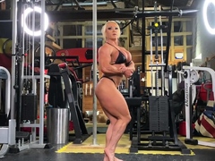 Amateur Horny Blonde Masturbates with Beer More webcamgirls