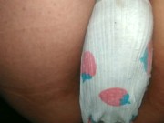 男子大学生がかわいいパンツを我慢汁で汚しながらオナニー