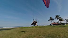 priscila belini: putaria aerea! pelada e se masturbando no paramotor