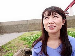 336KNB-213　【夫の手マンが下手すぎて…】と応募してきた大人しそうな美乳妻！！こんなコト言ってるけど趣味は社内不倫。OL時代は会社のデスクでもマ●イのトイレでも男を食い散らかしてた性豪妻。