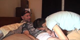 Johny Vega Si a Sexy Twink Top Who Like Fucking Stepdaddy, I Propose Him to Breed My Hole for His First Gay Porn Shoot