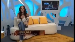 Sandra Corcuera &acirc_&mdash_ Ense&ntilde_a SENOS en pleno programa en vivo M&eacute_xico Sue&ntilde_a