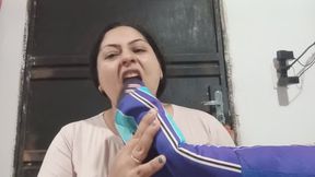 Juego intimo con mi muñeco preferido.
