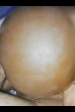 Creampie in rubber sextoy's ass