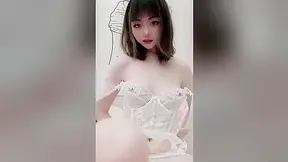 Asian Cutie Masturbates