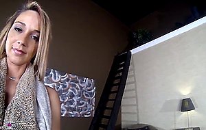 Nikki sims - scarf