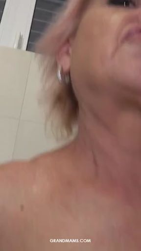 Blonde Grandmams Snip