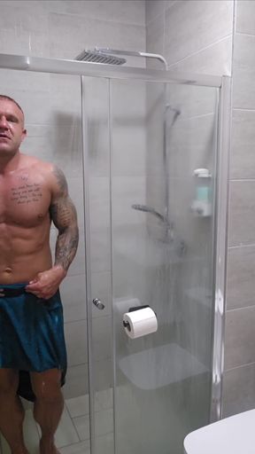 Shower Wank &amp; Huge Thick Cumshot