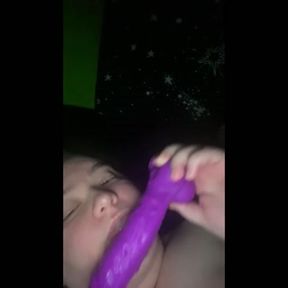 Come fuck my pussy while I game!