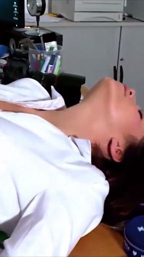 Beate hat ihren ersten Dreier mit Jens und Torsten ANAL   Clip 1