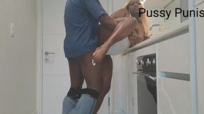 dark berry had no money to pay me so she paid with her pussy - full version