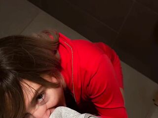 Sex with My Glamorous Stepmom in the Studs's Crap-house During a Party Dada Deville