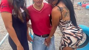 Mexican Stepmother And Stepdaughter Fucking In A Threesome In Balderas Park In Mexico City