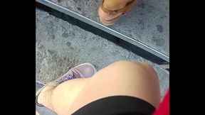 Bajo la Falda en Centro Comercial