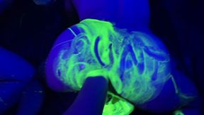 UV Fisting Group Gangbang