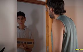 I Have No Cash so Delivery Guy Magic C Gets with My Big Stepdaddy Ass - Bareback Creampie Pushout