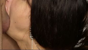 Eu fodi o rabo dele e gozei duas vezes dentro!