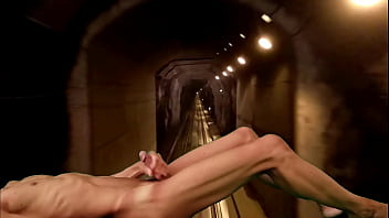 Train tunnel jerking