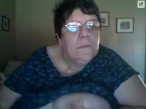 Fat Amateur Granny in the webcam