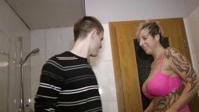 Mature blonde bitch gets fisted by younger guy