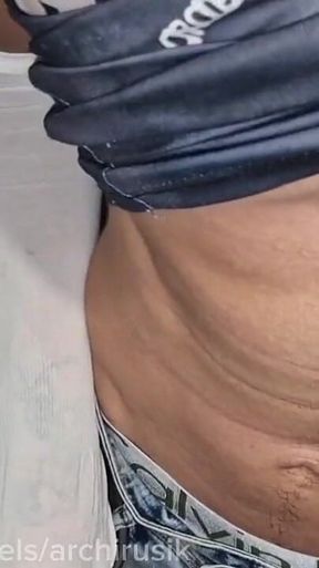 Fucked a Passerby in a Shopping Mall Bathroom, Muscular Guy Covered in Cum!