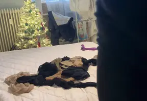 Hot MILF in black pantyhose gets foot massage
