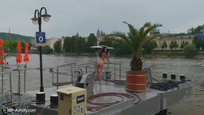Yana Nude in Public - Prag 1