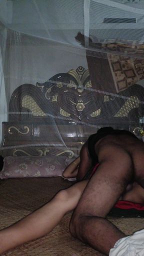 Desi Randi ki viral chudai videos . bhabhi ki chut garam karke chudai kiye . village girl hard fucking devar bhabhi ki&hellip;   Clip 1