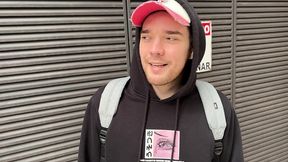 (4k) ex-straight guy got fucked to orgasm in a mcdonald’s bathroom 🍔😈