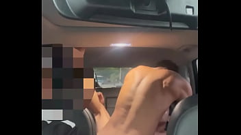 PASSAGEIRO PEGA CARRO DE APLICATIVO E FODE NO BANCO DE TRAZ