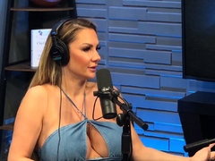 Big boobs milf masturbates with her dildo