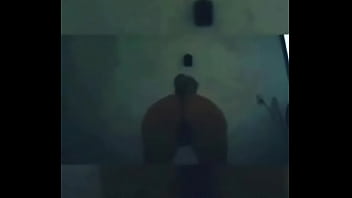 Rebolando gostoso pra cam