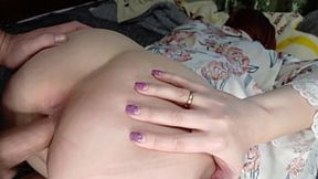 Juicy wife booty throbs for BBC