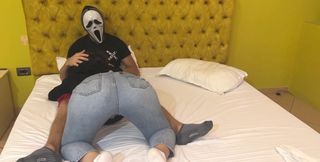 Ghostface Gets Free Blowjob for Halloween