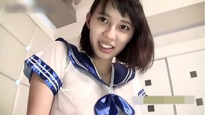 Uncensored, 19-year-old black-haired beauty  Amateur housewife, big tits, pregnant woman blowjob and creampie sex  Sexy uniform cosplay