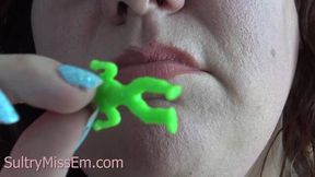 Giantess shrinks men and chews on them