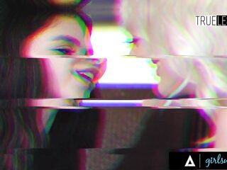 GIRLSWAY - Corporalist Police Officer mother I'd like to fuck Penny Barber DISCIPLINES Dana Vespoli On Respecting The Law