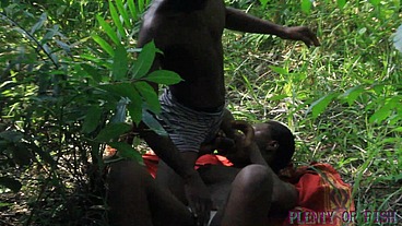 Local FARMERS ENJOY Sex In the Bush On A sunny day