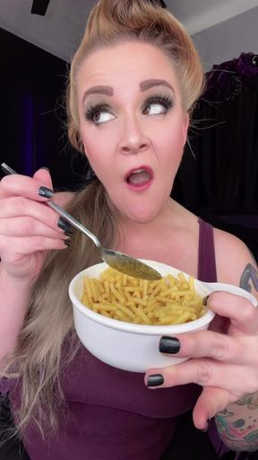 Late Night Foodie Fetish Friday