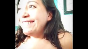 Mi cu&ntilde_ado me encontr&oacute_ desnuda y me puso a mamarle la verga antes de follarme