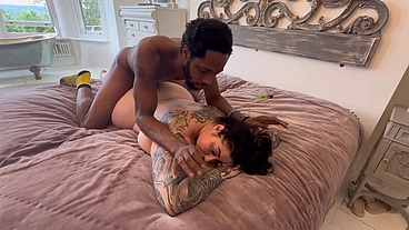SAVVY G gave Maddison black a sensual massage which turned into hot sex